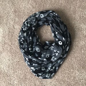 Leopard print scarf